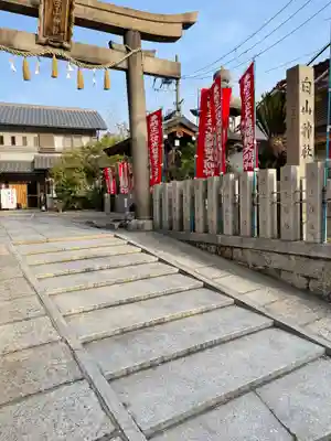 白山神社の鳥居