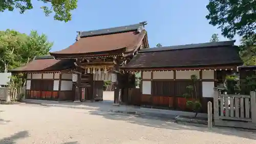 伊弉諾神宮の山門・神門
