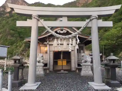 太田神社（拝殿）の鳥居