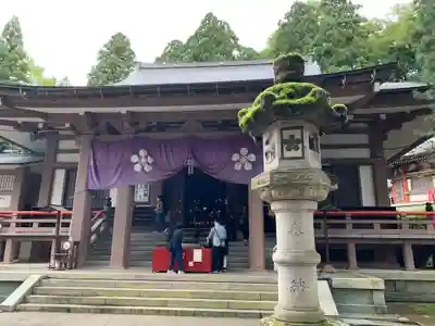 日石寺の本殿・本堂