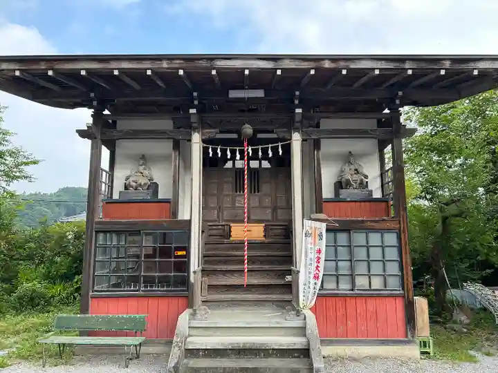 武甲山御嶽神社里宮の本殿・本堂