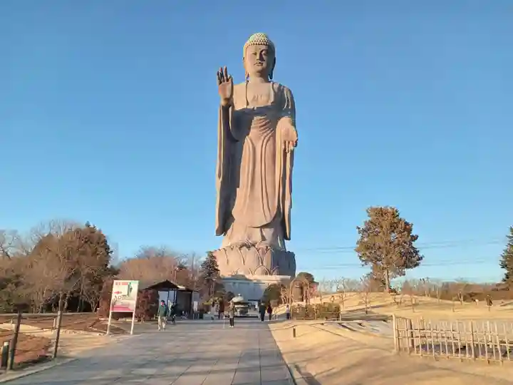 東本願寺本廟 牛久浄苑(牛久大仏)(茨城県)