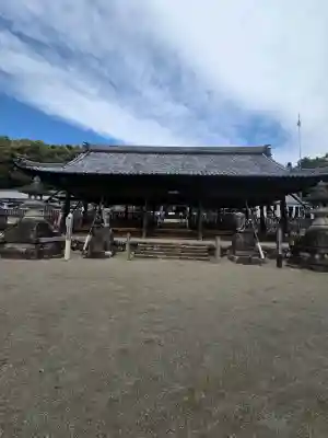 加佐美神社の{uncategorized: "未分類", other: "その他", undefined: "問題あり", building: "その他建物", grave: "お墓", sacred_gate: "鳥居", guardian: "狛犬", statue: "像", buddha: "仏像", history: "歴史", nature: "自然", garden: "庭園", animal: "動物", pagoda: "塔", temizu: "手水舎", mountain_gate: "山門・神門", sanctuary: "本殿・本堂", subordinate: "末社・摂社", art: "芸術", scenery: "景色", jizo: "地蔵", ema: "絵馬", goshuin: "御朱印", omikuji: "おみくじ", items: "授与品その他", amulet: "お守り", goshuincho: "御朱印帳", eats: "食事", festival: "お祭り", votive_dance: "神楽", shichigosan: "七五三参", wedding: "結婚式", experience: "体験その他", initially: "初詣", around: "周辺", anti_infection: "感染症対策"}