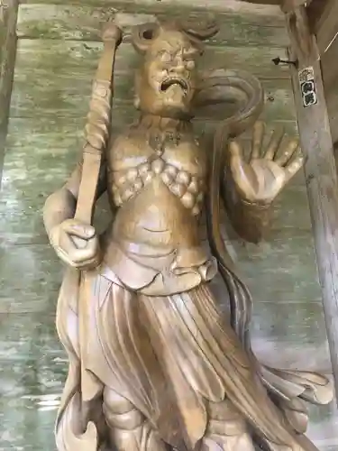 金剛頂寺の像