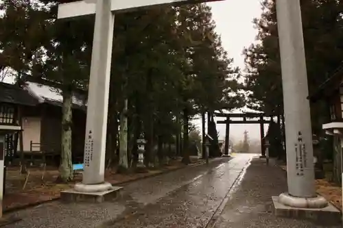 山梨縣護國神社の建物その他