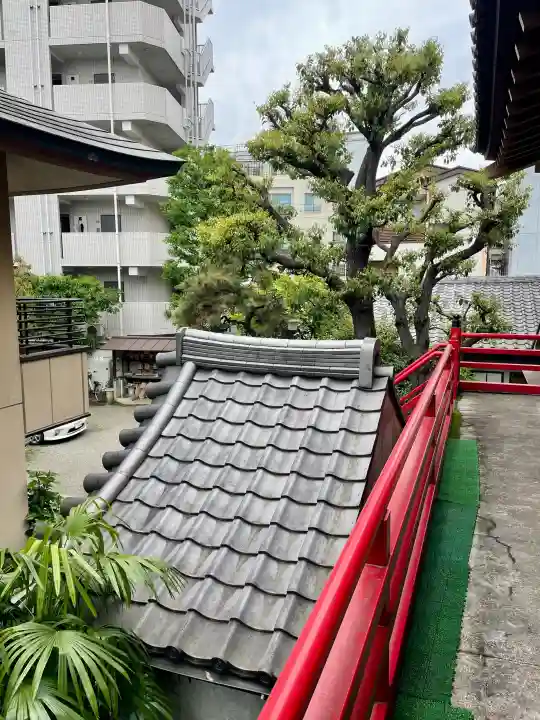 薬王寺の{uncategorized: "未分類", other: "その他", undefined: "問題あり", building: "その他建物", grave: "お墓", sacred_gate: "鳥居", guardian: "狛犬", statue: "像", buddha: "仏像", history: "歴史", nature: "自然", garden: "庭園", animal: "動物", pagoda: "塔", temizu: "手水舎", mountain_gate: "山門・神門", sanctuary: "本殿・本堂", subordinate: "末社・摂社", art: "芸術", scenery: "景色", jizo: "地蔵", ema: "絵馬", goshuin: "御朱印", omikuji: "おみくじ", items: "授与品その他", amulet: "お守り", goshuincho: "御朱印帳", eats: "食事", festival: "お祭り", votive_dance: "神楽", shichigosan: "七五三参", wedding: "結婚式", experience: "体験その他", initially: "初詣", around: "周辺", anti_infection: "感染症対策"}