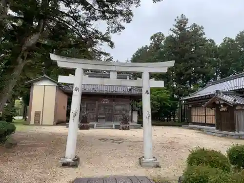 八幡社の鳥居