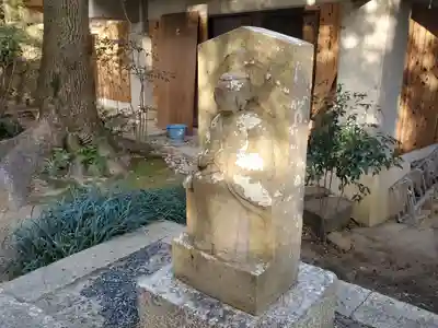 上之庄神社の像