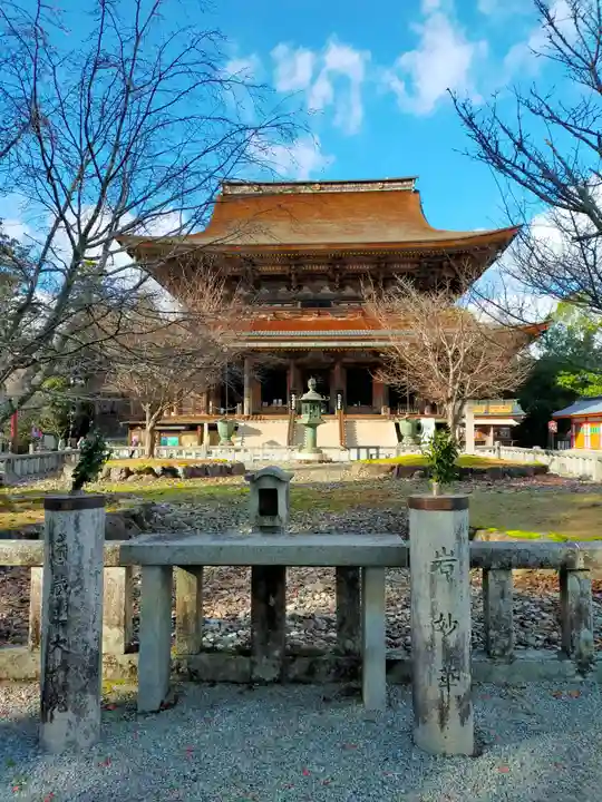 金峯山寺の本殿・本堂