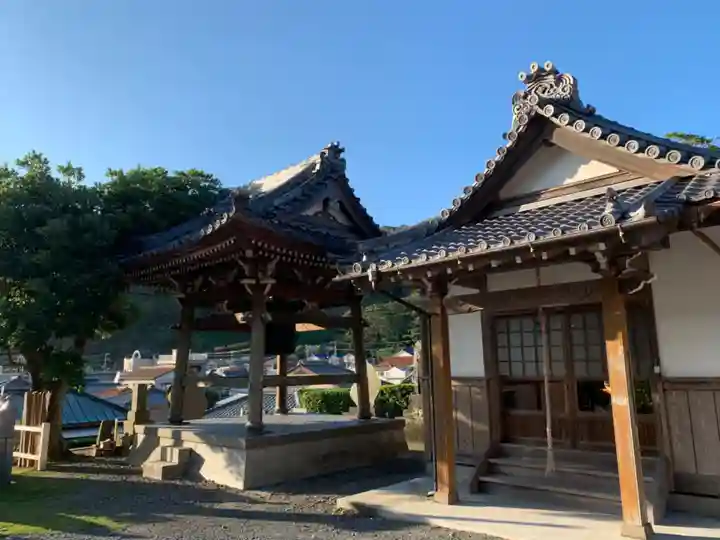 妙蓮寺の本殿・本堂