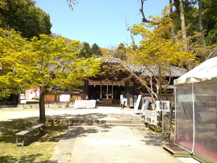 牛窓神社の本殿・本堂