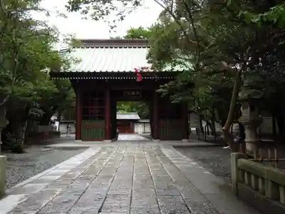 高徳院の山門・神門