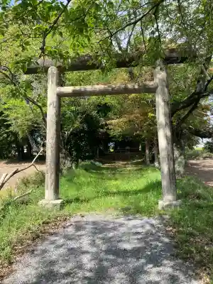 甲神社の{uncategorized: "未分類", other: "その他", undefined: "問題あり", building: "その他建物", grave: "お墓", sacred_gate: "鳥居", guardian: "狛犬", statue: "像", buddha: "仏像", history: "歴史", nature: "自然", garden: "庭園", animal: "動物", pagoda: "塔", temizu: "手水舎", mountain_gate: "山門・神門", sanctuary: "本殿・本堂", subordinate: "末社・摂社", art: "芸術", scenery: "景色", jizo: "地蔵", ema: "絵馬", goshuin: "御朱印", omikuji: "おみくじ", items: "授与品その他", amulet: "お守り", goshuincho: "御朱印帳", eats: "食事", festival: "お祭り", votive_dance: "神楽", shichigosan: "七五三参", wedding: "結婚式", experience: "体験その他", initially: "初詣", around: "周辺", anti_infection: "感染症対策"}