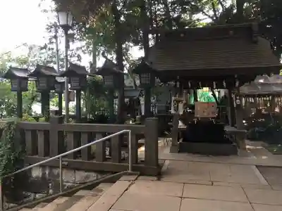 太子堂八幡神社の手水舎