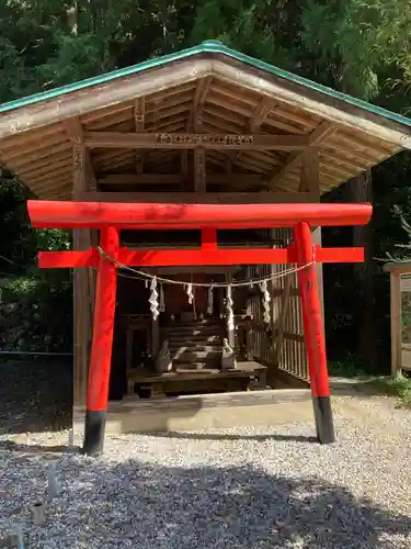 吾那神社の末社