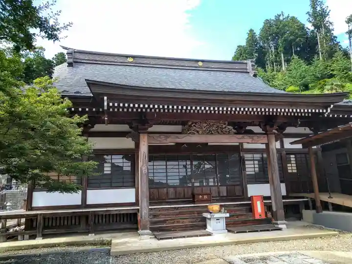 長照院の本殿・本堂