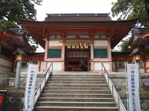 香椎宮の山門・神門