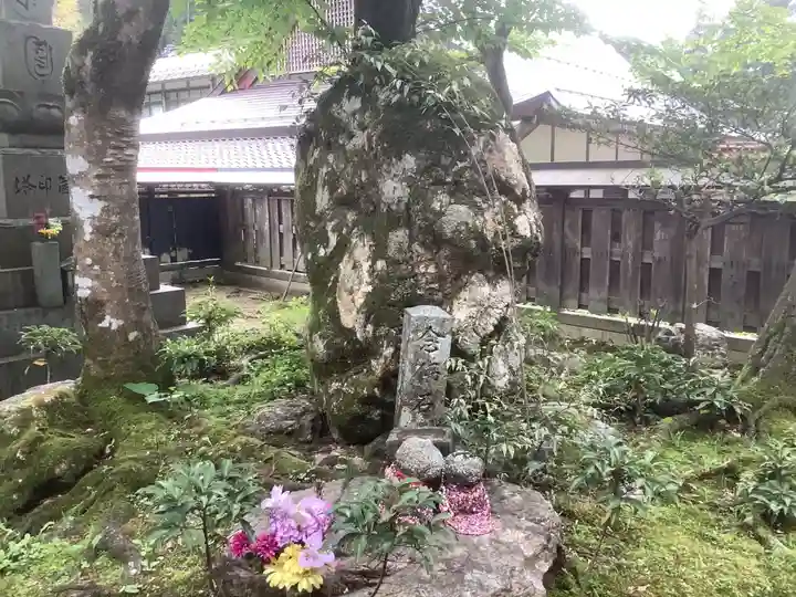 華厳寺(岐阜県)