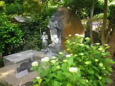 成就院の手水舎