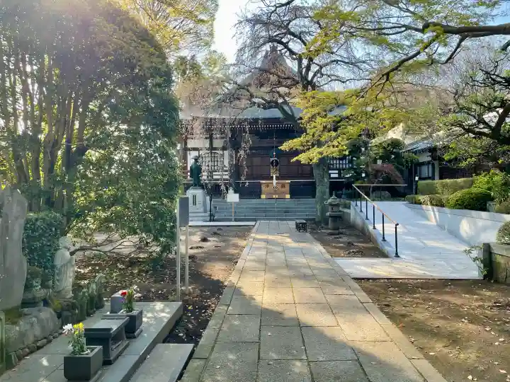 金蔵院の{uncategorized: "未分類", other: "その他", undefined: "問題あり", building: "その他建物", grave: "お墓", sacred_gate: "鳥居", guardian: "狛犬", statue: "像", buddha: "仏像", history: "歴史", nature: "自然", garden: "庭園", animal: "動物", pagoda: "塔", temizu: "手水舎", mountain_gate: "山門・神門", sanctuary: "本殿・本堂", subordinate: "末社・摂社", art: "芸術", scenery: "景色", jizo: "地蔵", ema: "絵馬", goshuin: "御朱印", omikuji: "おみくじ", items: "授与品その他", amulet: "お守り", goshuincho: "御朱印帳", eats: "食事", festival: "お祭り", votive_dance: "神楽", shichigosan: "七五三参", wedding: "結婚式", experience: "体験その他", initially: "初詣", around: "周辺", anti_infection: "感染症対策"}