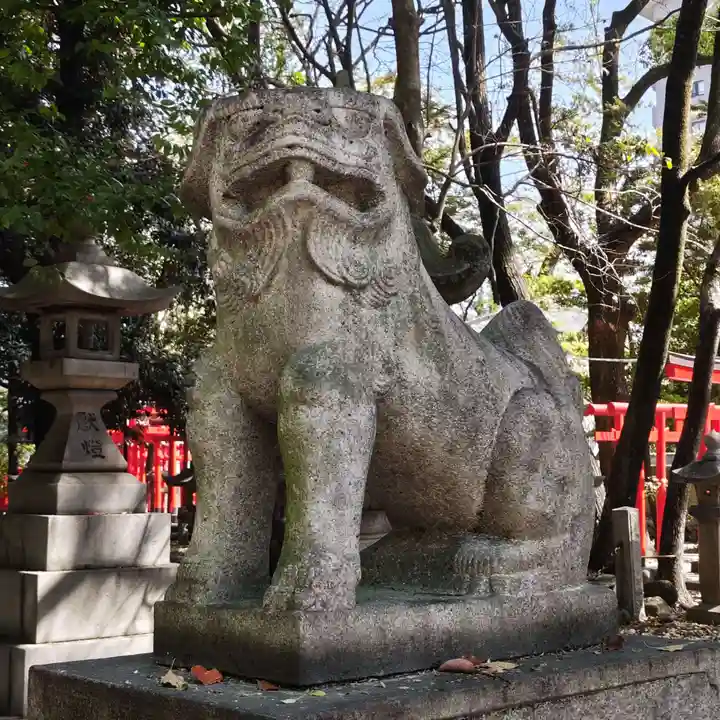 闇之森八幡社の狛犬