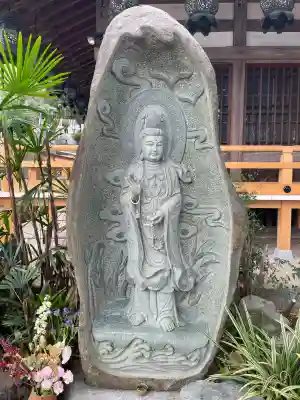 本乗寺の{uncategorized: "未分類", other: "その他", undefined: "問題あり", building: "その他建物", grave: "お墓", sacred_gate: "鳥居", guardian: "狛犬", statue: "像", buddha: "仏像", history: "歴史", nature: "自然", garden: "庭園", animal: "動物", pagoda: "塔", temizu: "手水舎", mountain_gate: "山門・神門", sanctuary: "本殿・本堂", subordinate: "末社・摂社", art: "芸術", scenery: "景色", jizo: "地蔵", ema: "絵馬", goshuin: "御朱印", omikuji: "おみくじ", items: "授与品その他", amulet: "お守り", goshuincho: "御朱印帳", eats: "食事", festival: "お祭り", votive_dance: "神楽", shichigosan: "七五三参", wedding: "結婚式", experience: "体験その他", initially: "初詣", around: "周辺", anti_infection: "感染症対策"}
