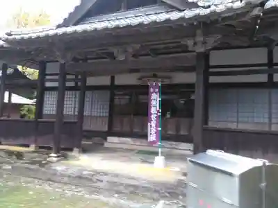 泉福寺の本殿・本堂