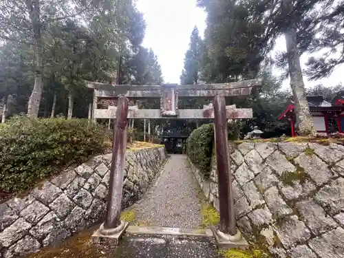 天落神六社権現(奈良県)