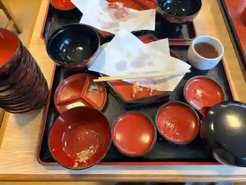 中尊寺の{uncategorized: "未分類", other: "その他", undefined: "問題あり", building: "その他建物", grave: "お墓", sacred_gate: "鳥居", guardian: "狛犬", statue: "像", buddha: "仏像", history: "歴史", nature: "自然", garden: "庭園", animal: "動物", pagoda: "塔", temizu: "手水舎", mountain_gate: "山門・神門", sanctuary: "本殿・本堂", subordinate: "末社・摂社", art: "芸術", scenery: "景色", jizo: "地蔵", ema: "絵馬", goshuin: "御朱印", omikuji: "おみくじ", items: "授与品その他", amulet: "お守り", goshuincho: "御朱印帳", eats: "食事", festival: "お祭り", votive_dance: "神楽", shichigosan: "七五三参", wedding: "結婚式", experience: "体験その他", initially: "初詣", around: "周辺", anti_infection: "感染症対策"}