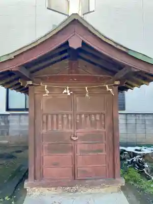 横浜熊野神社の{uncategorized: "未分類", other: "その他", undefined: "問題あり", building: "その他建物", grave: "お墓", sacred_gate: "鳥居", guardian: "狛犬", statue: "像", buddha: "仏像", history: "歴史", nature: "自然", garden: "庭園", animal: "動物", pagoda: "塔", temizu: "手水舎", mountain_gate: "山門・神門", sanctuary: "本殿・本堂", subordinate: "末社・摂社", art: "芸術", scenery: "景色", jizo: "地蔵", ema: "絵馬", goshuin: "御朱印", omikuji: "おみくじ", items: "授与品その他", amulet: "お守り", goshuincho: "御朱印帳", eats: "食事", festival: "お祭り", votive_dance: "神楽", shichigosan: "七五三参", wedding: "結婚式", experience: "体験その他", initially: "初詣", around: "周辺", anti_infection: "感染症対策"}