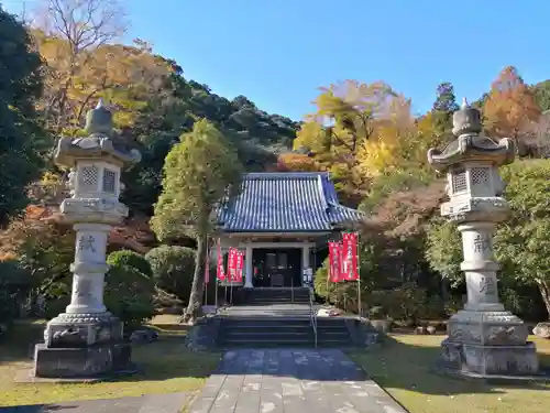 願成就院の本殿・本堂