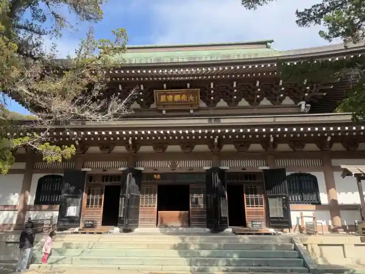 円覚寺の{uncategorized: "未分類", other: "その他", undefined: "問題あり", building: "その他建物", grave: "お墓", sacred_gate: "鳥居", guardian: "狛犬", statue: "像", buddha: "仏像", history: "歴史", nature: "自然", garden: "庭園", animal: "動物", pagoda: "塔", temizu: "手水舎", mountain_gate: "山門・神門", sanctuary: "本殿・本堂", subordinate: "末社・摂社", art: "芸術", scenery: "景色", jizo: "地蔵", ema: "絵馬", goshuin: "御朱印", omikuji: "おみくじ", items: "授与品その他", amulet: "お守り", goshuincho: "御朱印帳", eats: "食事", festival: "お祭り", votive_dance: "神楽", shichigosan: "七五三参", wedding: "結婚式", experience: "体験その他", initially: "初詣", around: "周辺", anti_infection: "感染症対策"}