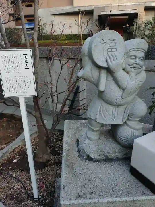 太上神社の{uncategorized: "未分類", other: "その他", undefined: "問題あり", building: "その他建物", grave: "お墓", sacred_gate: "鳥居", guardian: "狛犬", statue: "像", buddha: "仏像", history: "歴史", nature: "自然", garden: "庭園", animal: "動物", pagoda: "塔", temizu: "手水舎", mountain_gate: "山門・神門", sanctuary: "本殿・本堂", subordinate: "末社・摂社", art: "芸術", scenery: "景色", jizo: "地蔵", ema: "絵馬", goshuin: "御朱印", omikuji: "おみくじ", items: "授与品その他", amulet: "お守り", goshuincho: "御朱印帳", eats: "食事", festival: "お祭り", votive_dance: "神楽", shichigosan: "七五三参", wedding: "結婚式", experience: "体験その他", initially: "初詣", around: "周辺", anti_infection: "感染症対策"}