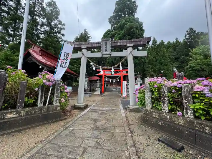 鼬幣稲荷神社(岩手県)