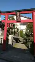 第六天稲荷社の{uncategorized: "未分類", other: "その他", undefined: "問題あり", building: "その他建物", grave: "お墓", sacred_gate: "鳥居", guardian: "狛犬", statue: "像", buddha: "仏像", history: "歴史", nature: "自然", garden: "庭園", animal: "動物", pagoda: "塔", temizu: "手水舎", mountain_gate: "山門・神門", sanctuary: "本殿・本堂", subordinate: "末社・摂社", art: "芸術", scenery: "景色", jizo: "地蔵", ema: "絵馬", goshuin: "御朱印", omikuji: "おみくじ", items: "授与品その他", amulet: "お守り", goshuincho: "御朱印帳", eats: "食事", festival: "お祭り", votive_dance: "神楽", shichigosan: "七五三参", wedding: "結婚式", experience: "体験その他", initially: "初詣", around: "周辺", anti_infection: "感染症対策"}