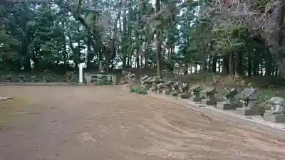 二宮赤城神社の末社・摂社