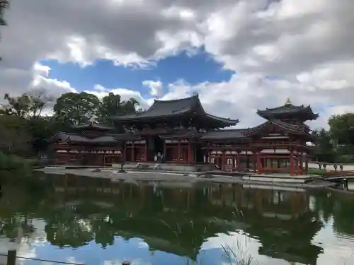 平等院の{uncategorized: "未分類", other: "その他", undefined: "問題あり", building: "その他建物", grave: "お墓", sacred_gate: "鳥居", guardian: "狛犬", statue: "像", buddha: "仏像", history: "歴史", nature: "自然", garden: "庭園", animal: "動物", pagoda: "塔", temizu: "手水舎", mountain_gate: "山門・神門", sanctuary: "本殿・本堂", subordinate: "末社・摂社", art: "芸術", scenery: "景色", jizo: "地蔵", ema: "絵馬", goshuin: "御朱印", omikuji: "おみくじ", items: "授与品その他", amulet: "お守り", goshuincho: "御朱印帳", eats: "食事", festival: "お祭り", votive_dance: "神楽", shichigosan: "七五三参", wedding: "結婚式", experience: "体験その他", initially: "初詣", around: "周辺", anti_infection: "感染症対策"}