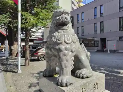北海道神宮頓宮の狛犬
