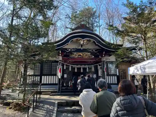 新屋山神社(山梨県)
