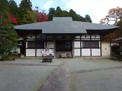 長安寺の本殿・本堂