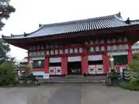愛染堂勝鬘院の山門・神門