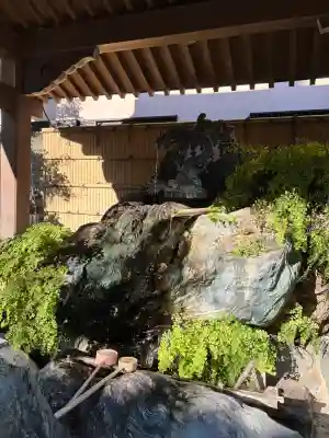 馬橋稲荷神社の{uncategorized: "未分類", other: "その他", undefined: "問題あり", building: "その他建物", grave: "お墓", sacred_gate: "鳥居", guardian: "狛犬", statue: "像", buddha: "仏像", history: "歴史", nature: "自然", garden: "庭園", animal: "動物", pagoda: "塔", temizu: "手水舎", mountain_gate: "山門・神門", sanctuary: "本殿・本堂", subordinate: "末社・摂社", art: "芸術", scenery: "景色", jizo: "地蔵", ema: "絵馬", goshuin: "御朱印", omikuji: "おみくじ", items: "授与品その他", amulet: "お守り", goshuincho: "御朱印帳", eats: "食事", festival: "お祭り", votive_dance: "神楽", shichigosan: "七五三参", wedding: "結婚式", experience: "体験その他", initially: "初詣", around: "周辺", anti_infection: "感染症対策"}