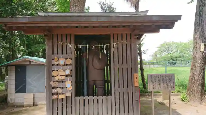 武蔵野神社の像