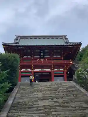 鶴岡八幡宮の山門・神門