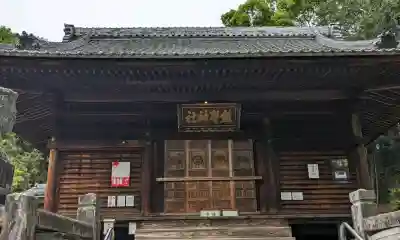 熊野神社の{uncategorized: "未分類", other: "その他", undefined: "問題あり", building: "その他建物", grave: "お墓", sacred_gate: "鳥居", guardian: "狛犬", statue: "像", buddha: "仏像", history: "歴史", nature: "自然", garden: "庭園", animal: "動物", pagoda: "塔", temizu: "手水舎", mountain_gate: "山門・神門", sanctuary: "本殿・本堂", subordinate: "末社・摂社", art: "芸術", scenery: "景色", jizo: "地蔵", ema: "絵馬", goshuin: "御朱印", omikuji: "おみくじ", items: "授与品その他", amulet: "お守り", goshuincho: "御朱印帳", eats: "食事", festival: "お祭り", votive_dance: "神楽", shichigosan: "七五三参", wedding: "結婚式", experience: "体験その他", initially: "初詣", around: "周辺", anti_infection: "感染症対策"}