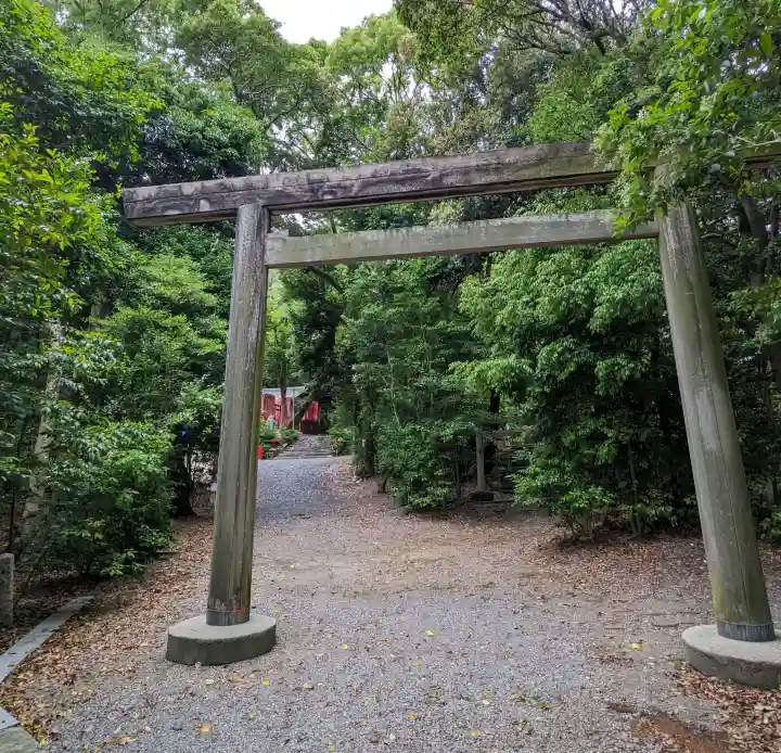 小向神社の{uncategorized: "未分類", other: "その他", undefined: "問題あり", building: "その他建物", grave: "お墓", sacred_gate: "鳥居", guardian: "狛犬", statue: "像", buddha: "仏像", history: "歴史", nature: "自然", garden: "庭園", animal: "動物", pagoda: "塔", temizu: "手水舎", mountain_gate: "山門・神門", sanctuary: "本殿・本堂", subordinate: "末社・摂社", art: "芸術", scenery: "景色", jizo: "地蔵", ema: "絵馬", goshuin: "御朱印", omikuji: "おみくじ", items: "授与品その他", amulet: "お守り", goshuincho: "御朱印帳", eats: "食事", festival: "お祭り", votive_dance: "神楽", shichigosan: "七五三参", wedding: "結婚式", experience: "体験その他", initially: "初詣", around: "周辺", anti_infection: "感染症対策"}