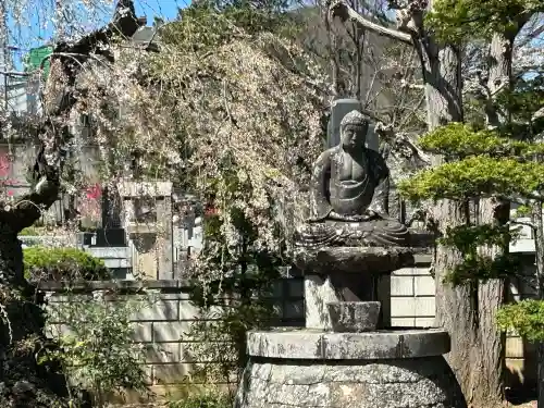 正麟寺の{uncategorized: "未分類", other: "その他", undefined: "問題あり", building: "その他建物", grave: "お墓", sacred_gate: "鳥居", guardian: "狛犬", statue: "像", buddha: "仏像", history: "歴史", nature: "自然", garden: "庭園", animal: "動物", pagoda: "塔", temizu: "手水舎", mountain_gate: "山門・神門", sanctuary: "本殿・本堂", subordinate: "末社・摂社", art: "芸術", scenery: "景色", jizo: "地蔵", ema: "絵馬", goshuin: "御朱印", omikuji: "おみくじ", items: "授与品その他", amulet: "お守り", goshuincho: "御朱印帳", eats: "食事", festival: "お祭り", votive_dance: "神楽", shichigosan: "七五三参", wedding: "結婚式", experience: "体験その他", initially: "初詣", around: "周辺", anti_infection: "感染症対策"}