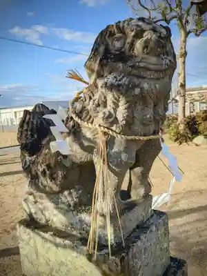 貢八幡神社の狛犬