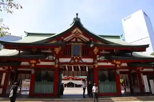 日枝神社の山門