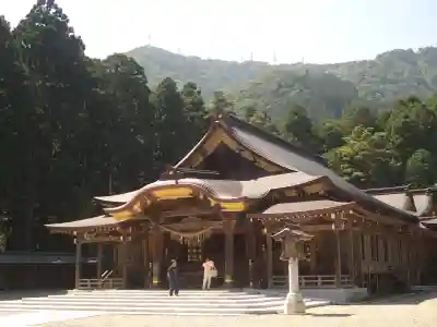 彌彦神社の本殿・本堂